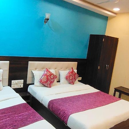 Hotel Golden Galaxy - Santacruz East Βομβάη Εξωτερικό φωτογραφία