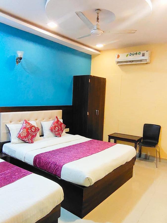 Hotel Golden Galaxy - Santacruz East Βομβάη Εξωτερικό φωτογραφία