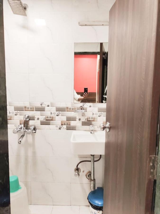 Hotel Golden Galaxy - Santacruz East Βομβάη Εξωτερικό φωτογραφία
