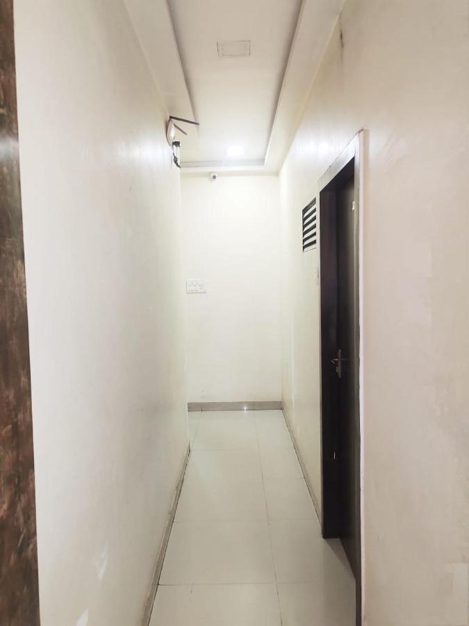 Hotel Golden Galaxy - Santacruz East Βομβάη Εξωτερικό φωτογραφία